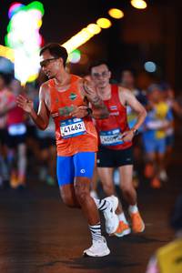 BIB: 41462, 400
                            <button type="button" onclick="openModal(22799472)" class="btn btn-primary btn-sm float-right btn-popup" data-toggle="modal" data-target=".modal-high-quality">
                        <i class="fas fa-shopping-cart"></i> Add to Cart
                    </button>
                                            <button type="button" onclick="isThisMe(22799472, true)" class="btn btn-success btn-sm float-right btn-popup btn-isme hidden" data-toggle="tooltip" data-placement="bottom" title="นี่คือรูปของคุณใช่ไหม คลิกที่นี่เพื่อเอาเข้าอัลบั้ม">
                        <i class="fas fa-plus"></i> Add to album
                    </button>
                    <button type="button" onclick="isThisMe(22799472, false)" class="btn btn-warning btn-sm float-right btn-popup btn-isnotme hidden">
                        <i class="fas fa-ban"></i> Remove from album
                    </button>